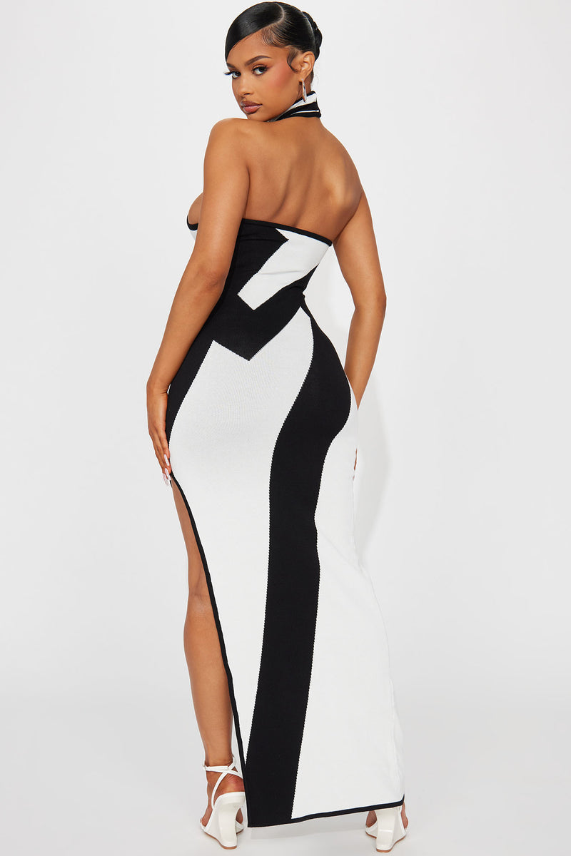 Fashion nova black and white sale striped dress