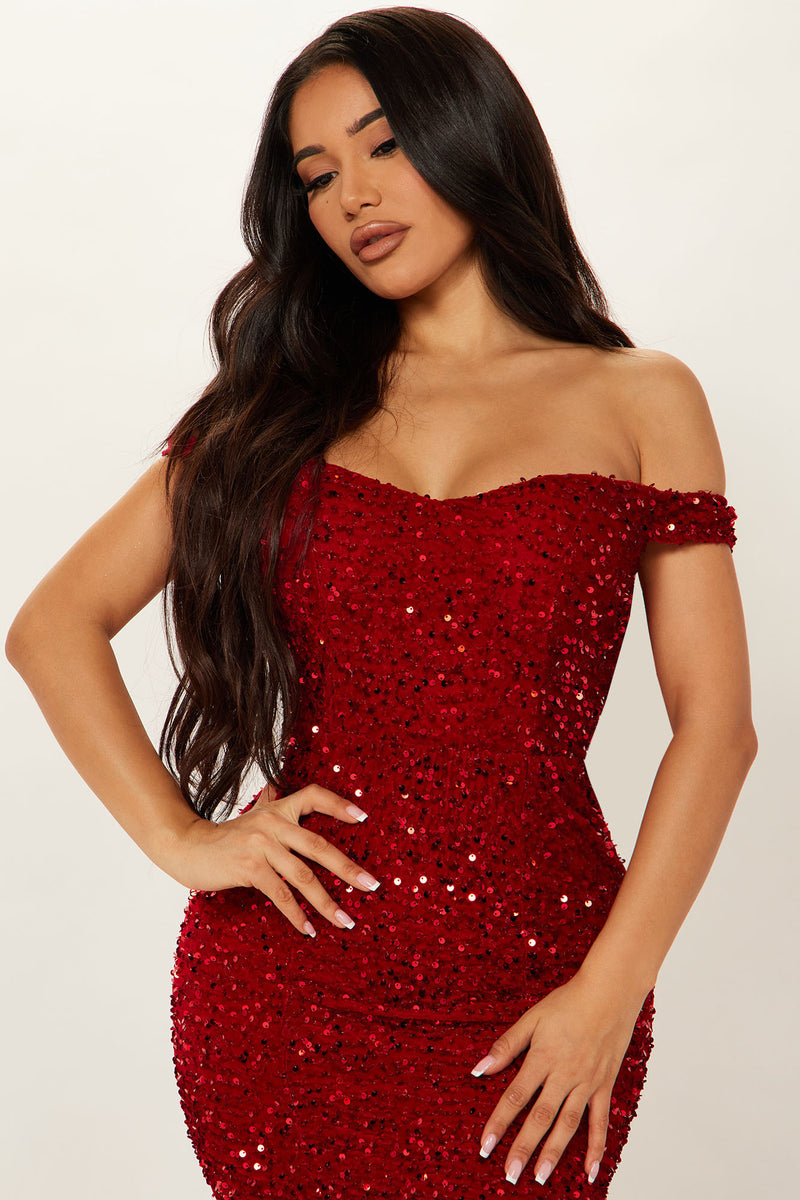 Fashion nova red dress off store the shoulder