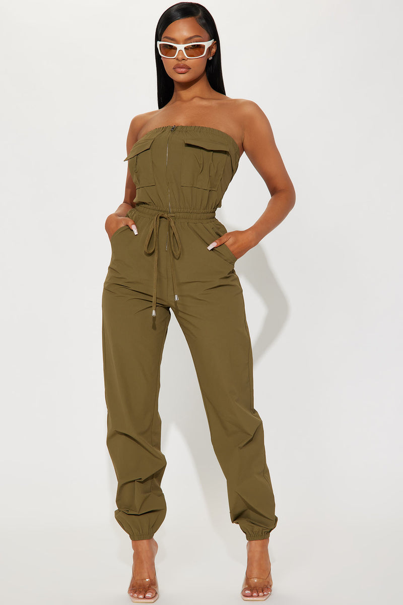 Fashion nova 2025 green jumpsuit