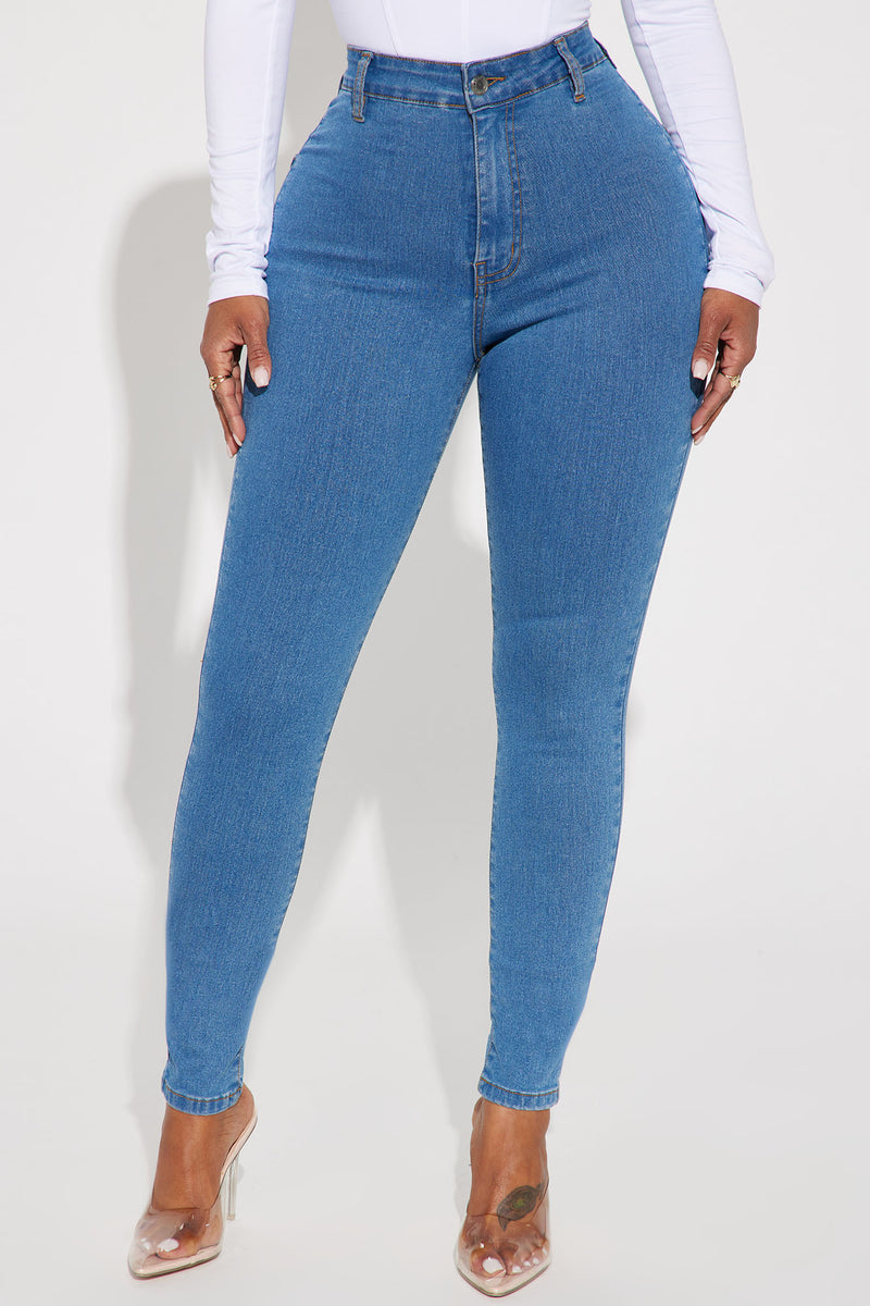 Fashion nova jeans 2024 for skinny girl