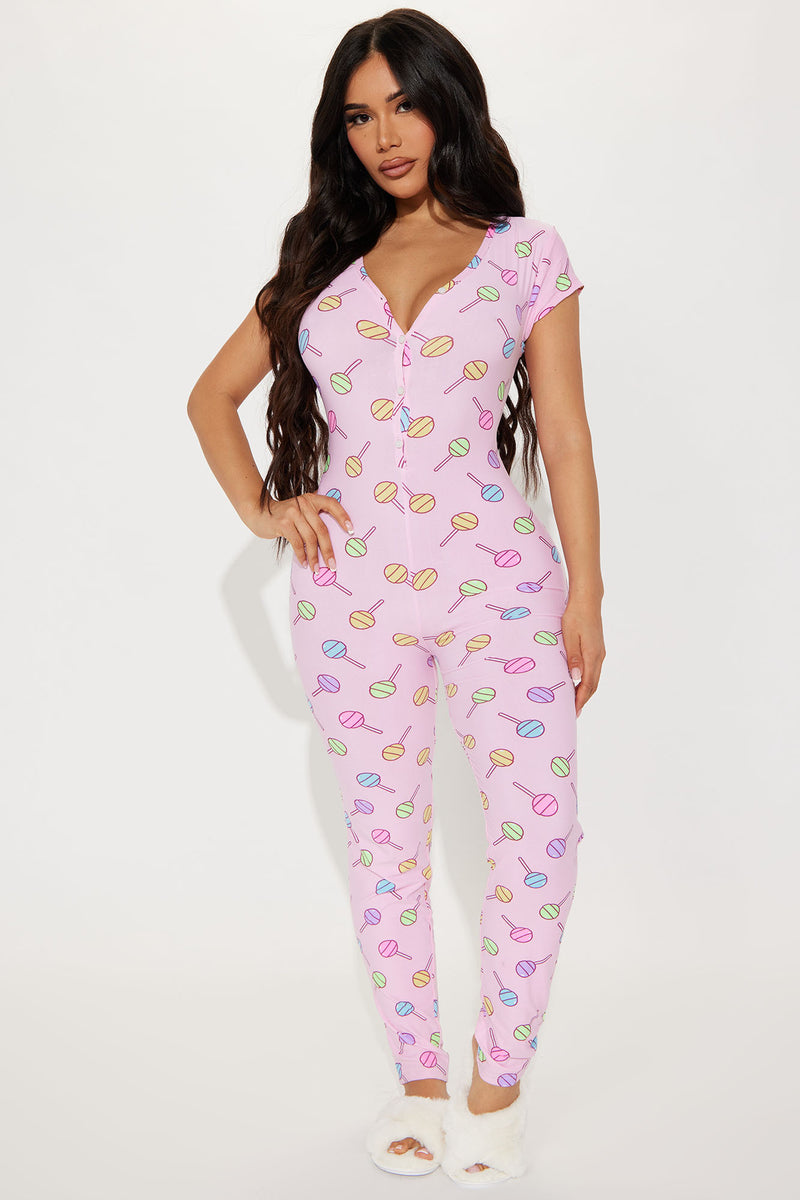 Fashion nova pajama store onesies