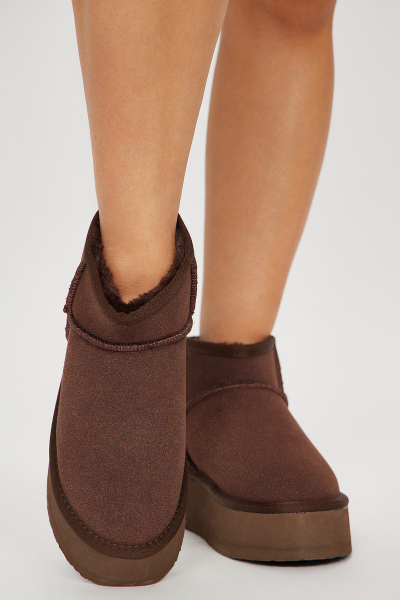 Fashion nova ugg best sale slides