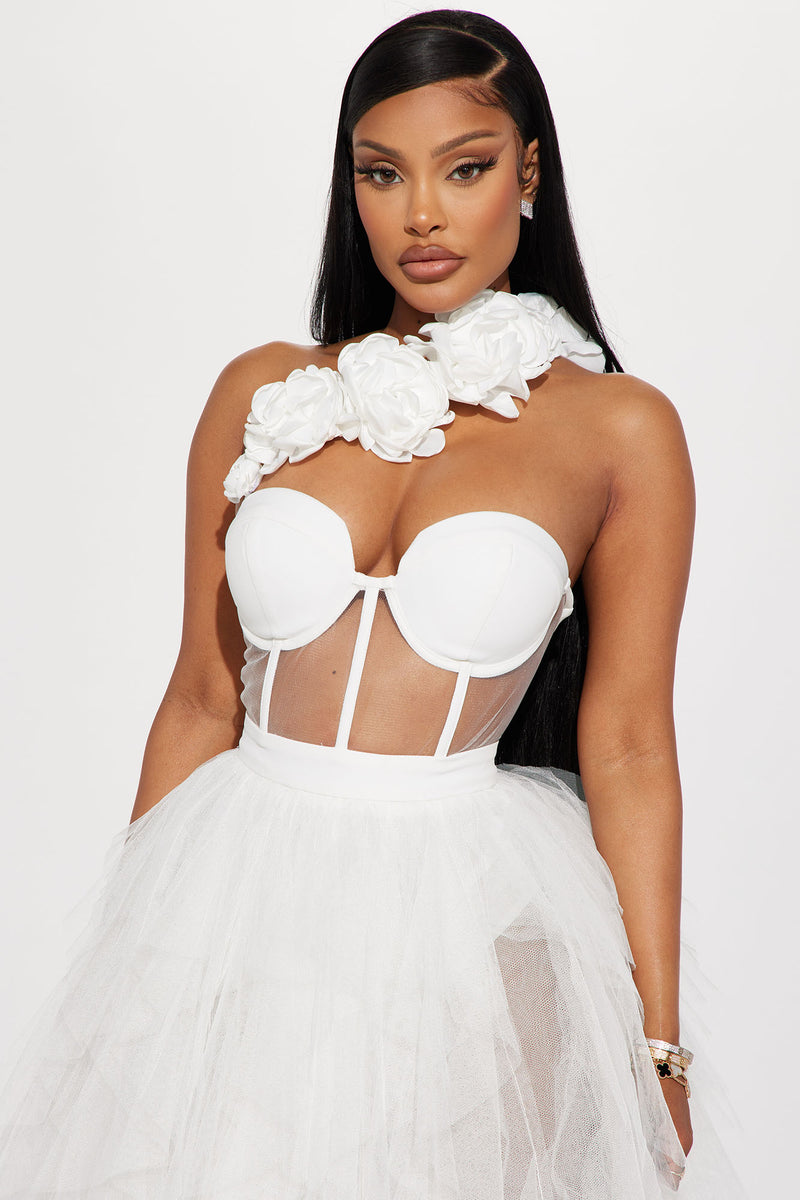 White ruffle shop dress fashion nova