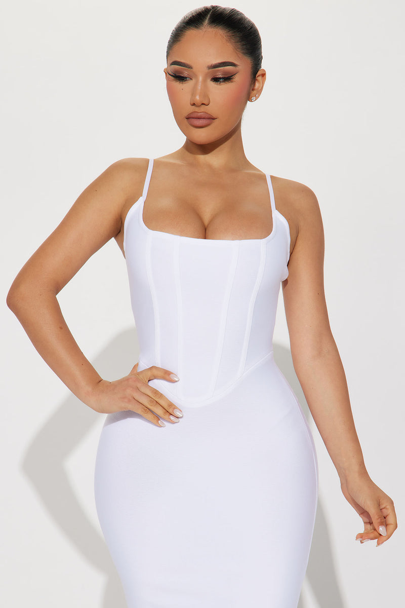Fashion nova long white dress clearance