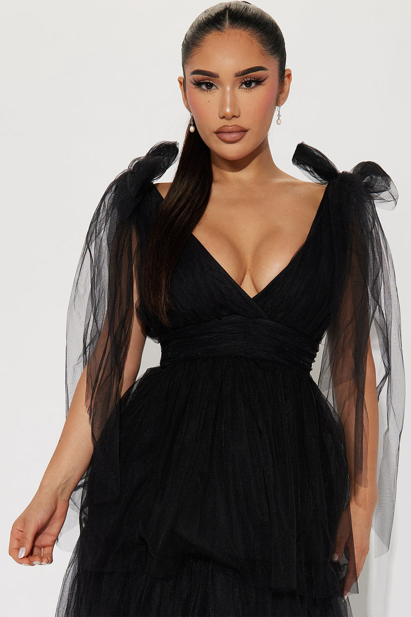 Sevanne Tulle Gown Black