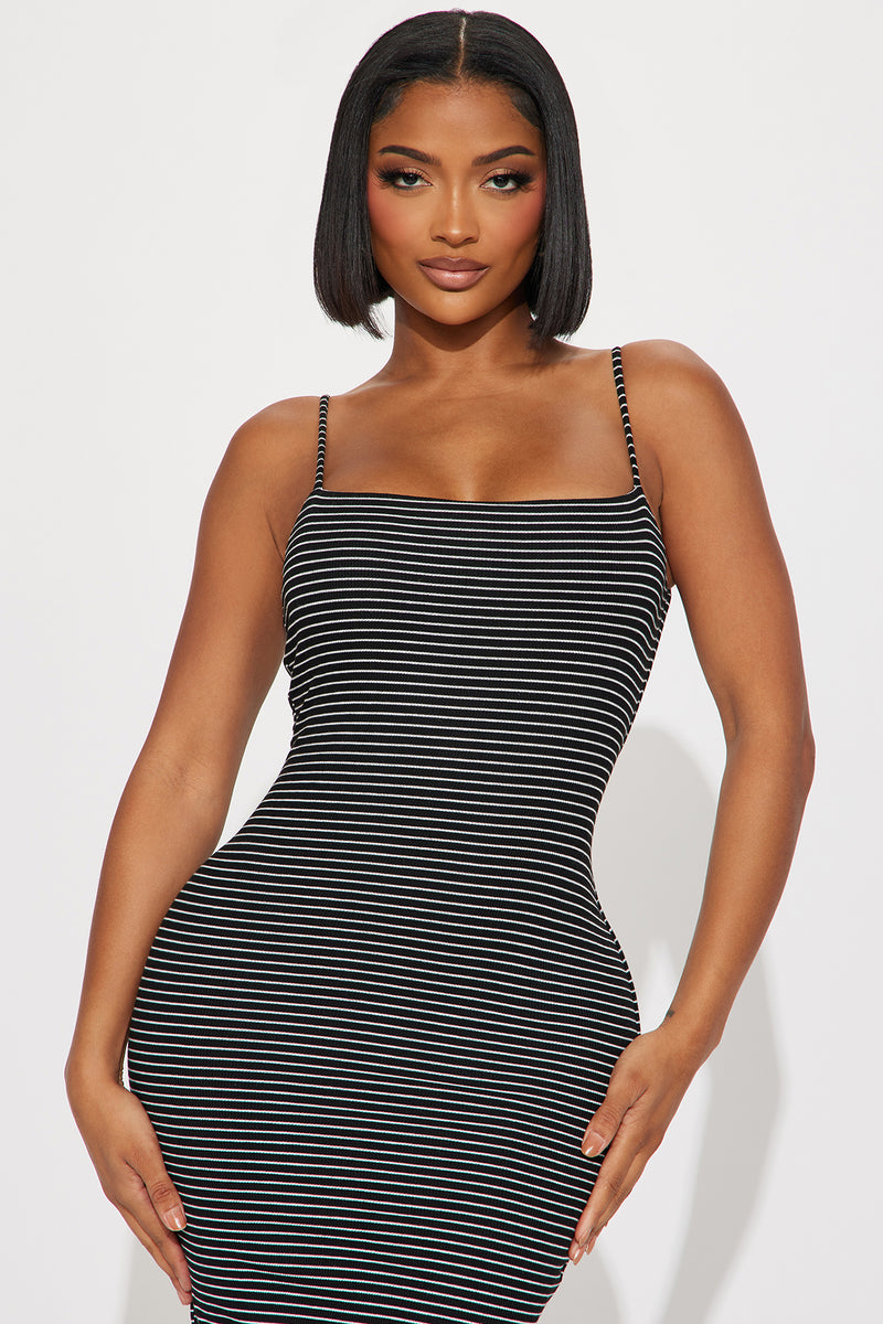 Black and white striped dress fashion nova discount
