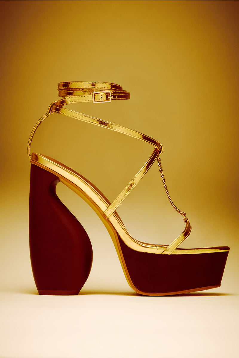 Fashion nova gold discount shoes