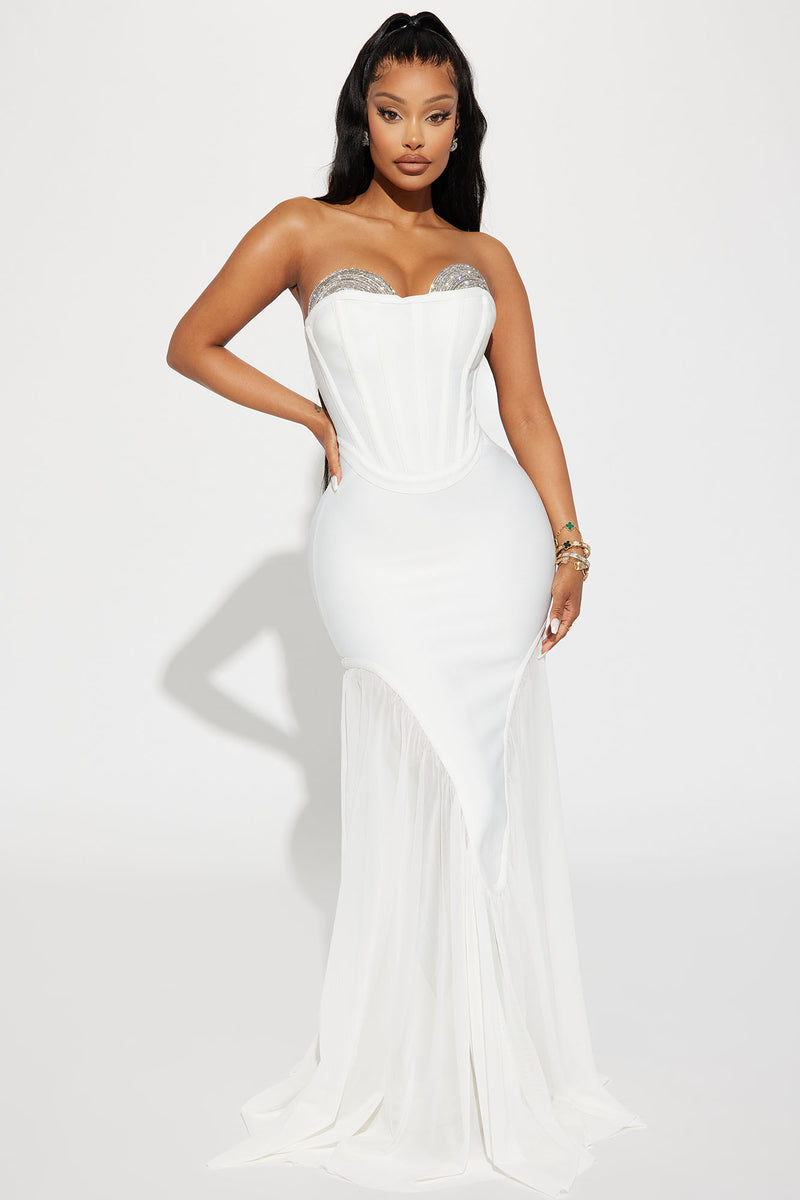 Fashion nova white 2025 prom dress