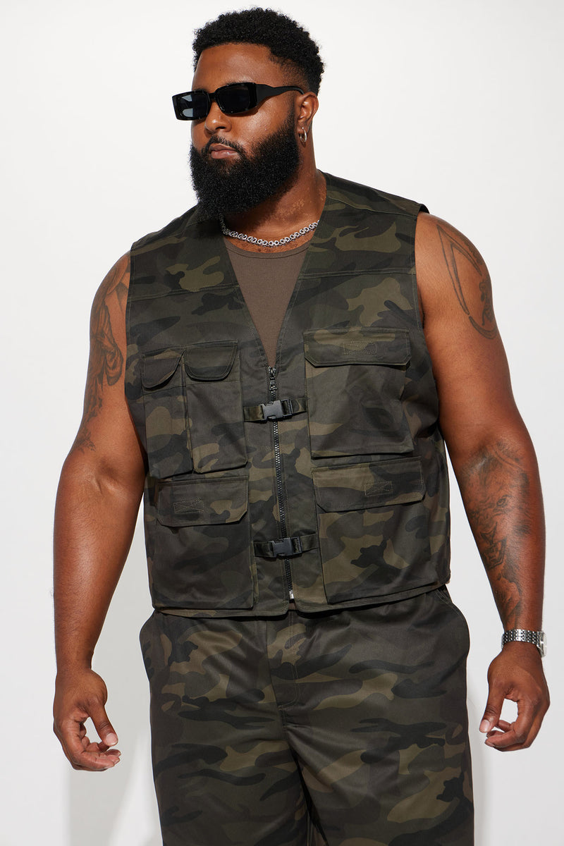 Camo outlet cargo vest