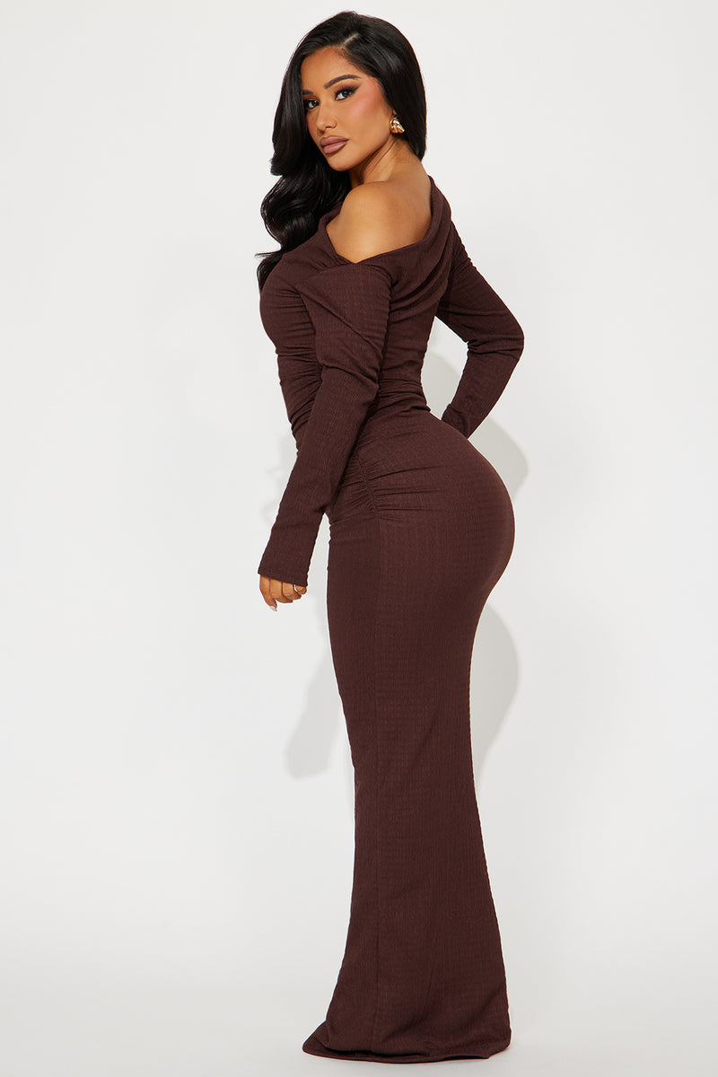 Jackie Off-Shoulder Maxi Dress - Brown