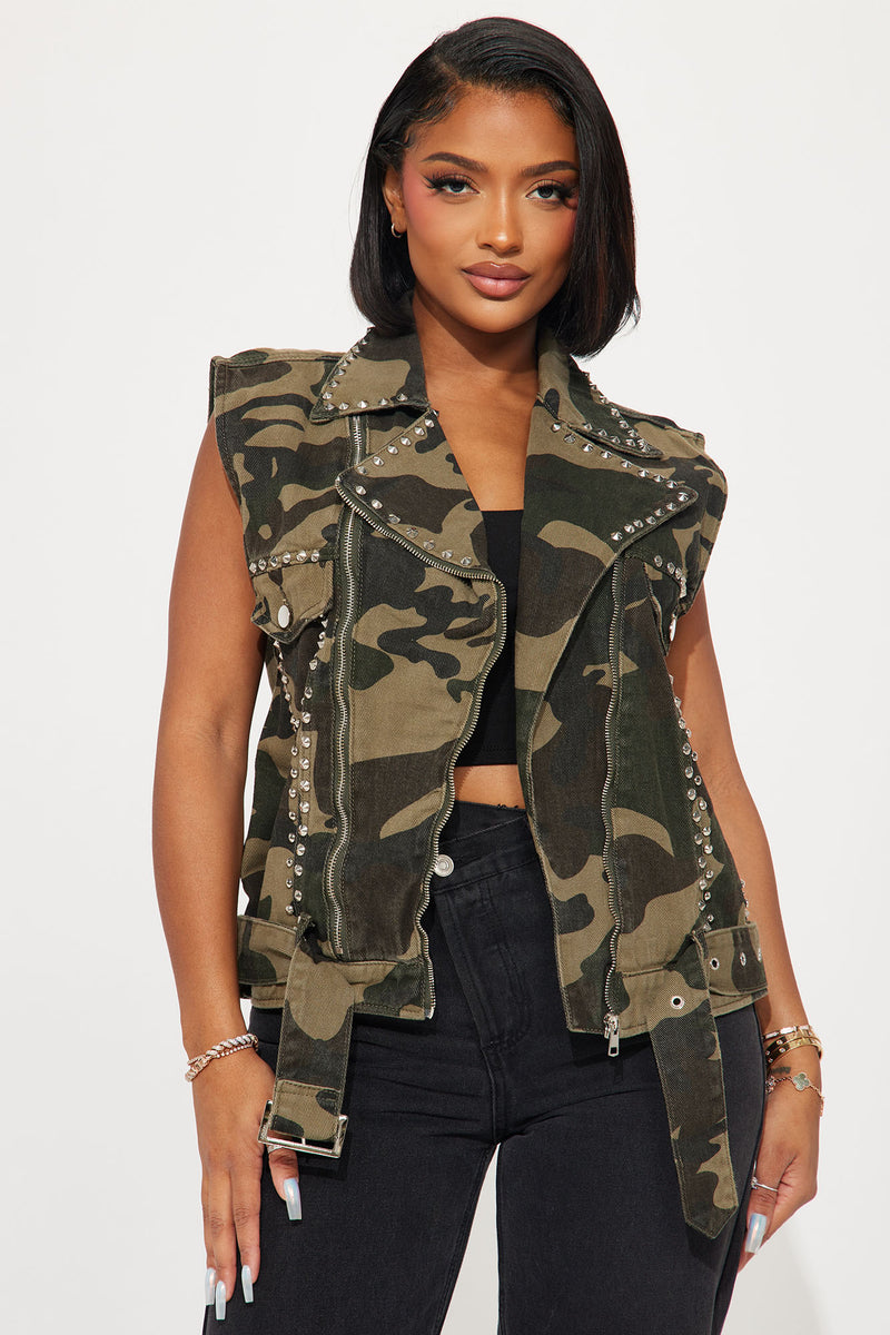 Womens camo hotsell vest fashion