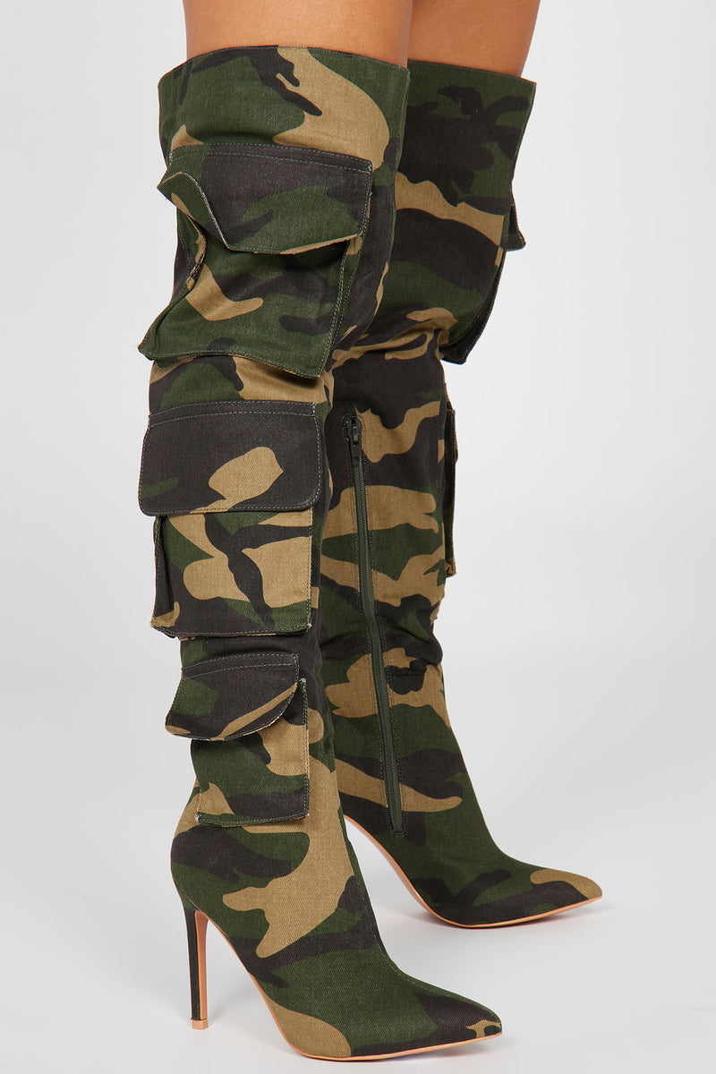 Camo deals heel boots