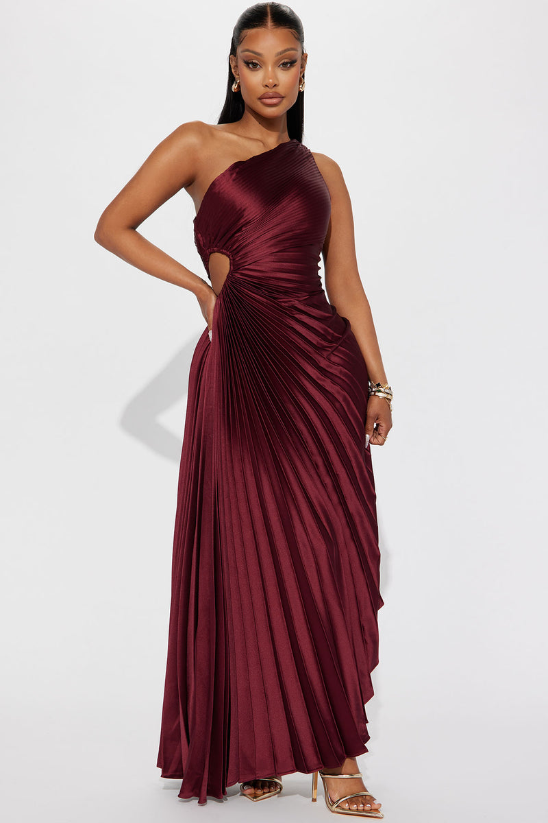 Velvet luxe maxi dress in wine hotsell