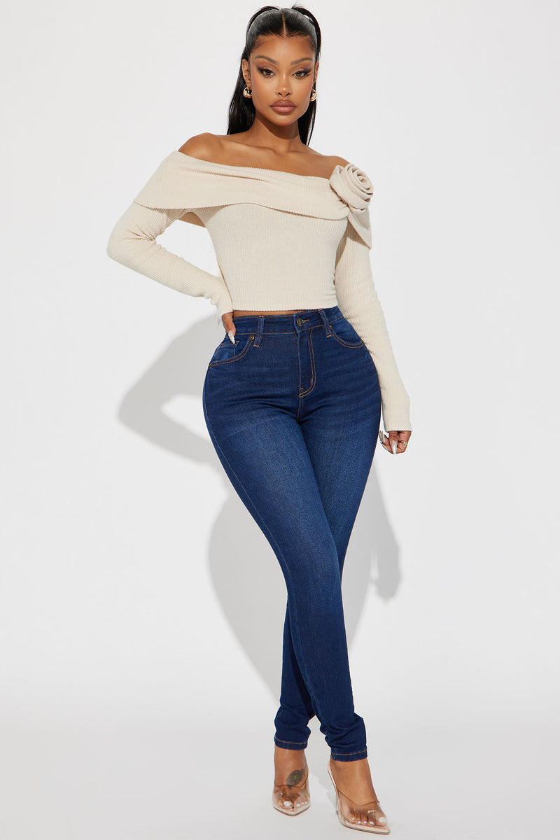 Off the shoulder hotsell tops fashion nova