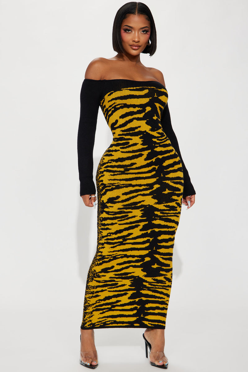 Fashion nova queen of spades dress hot sale