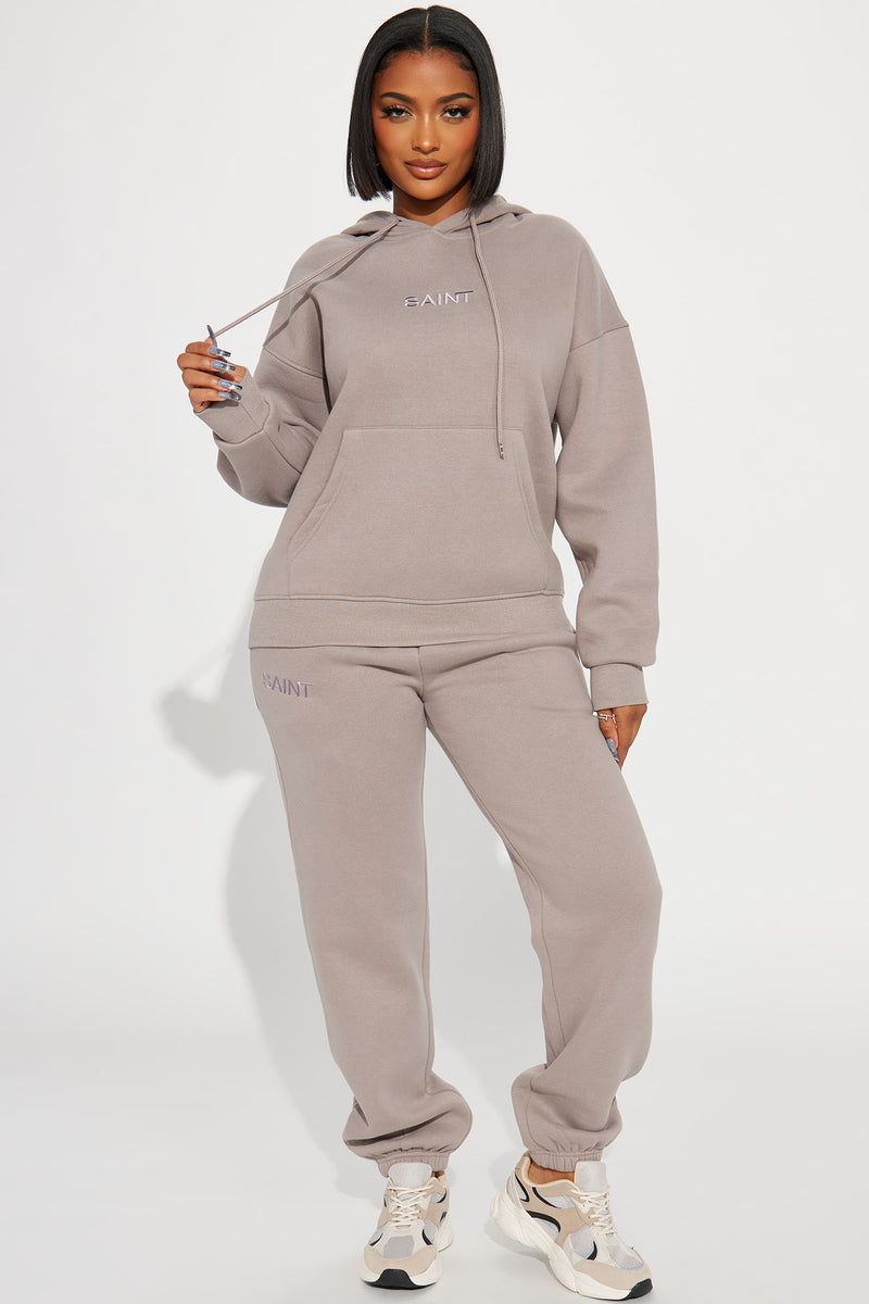 grey sweatpants and sweatshirt set