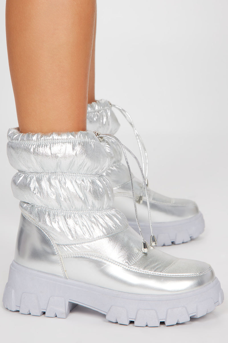 Fashion nova winter boots top