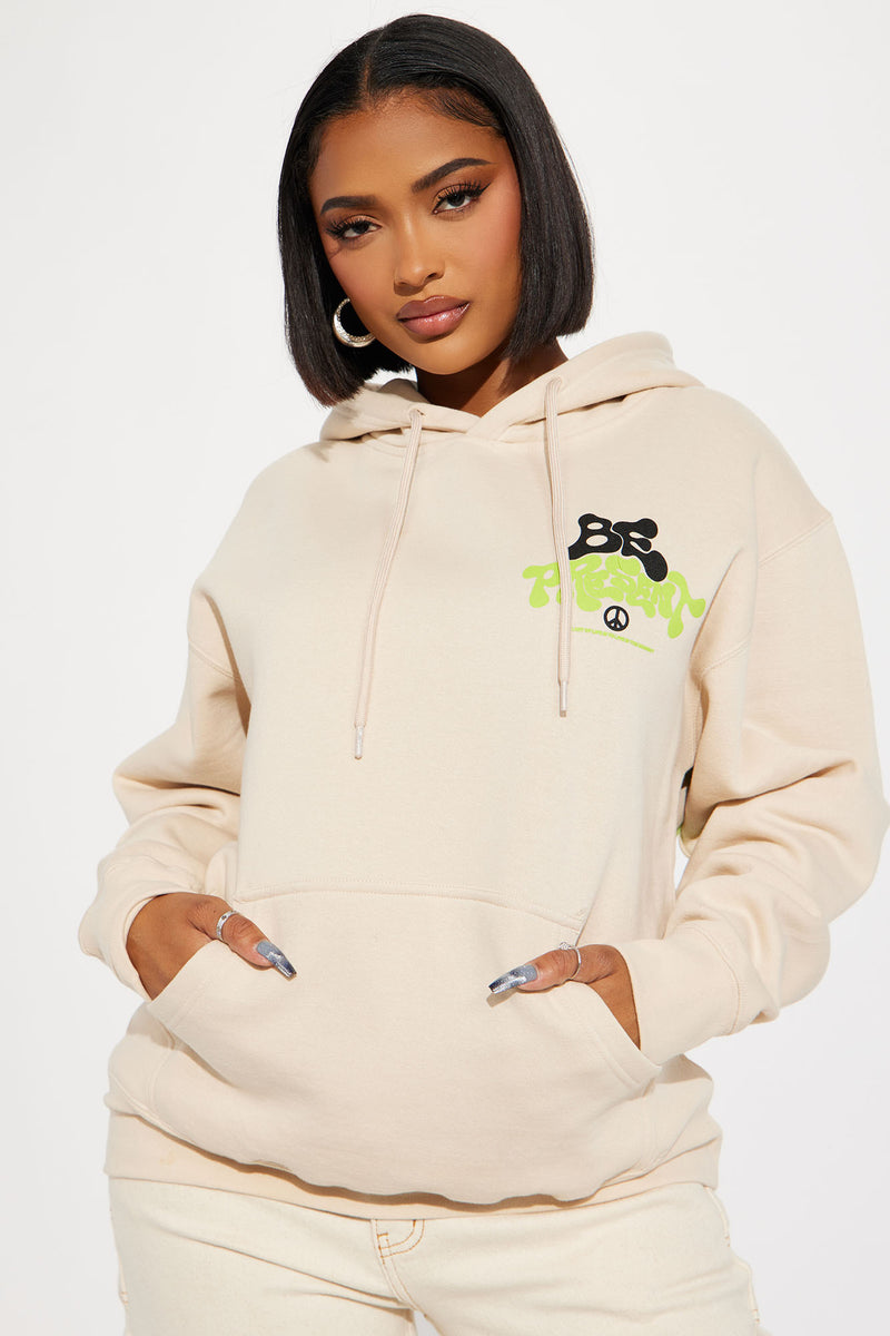 Fashion nova hotsell graphic hoodies