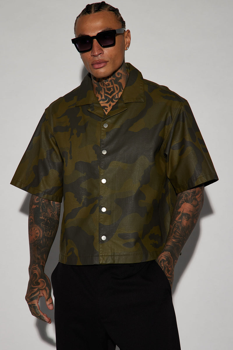 Camo button up hotsell shirt short sleeve