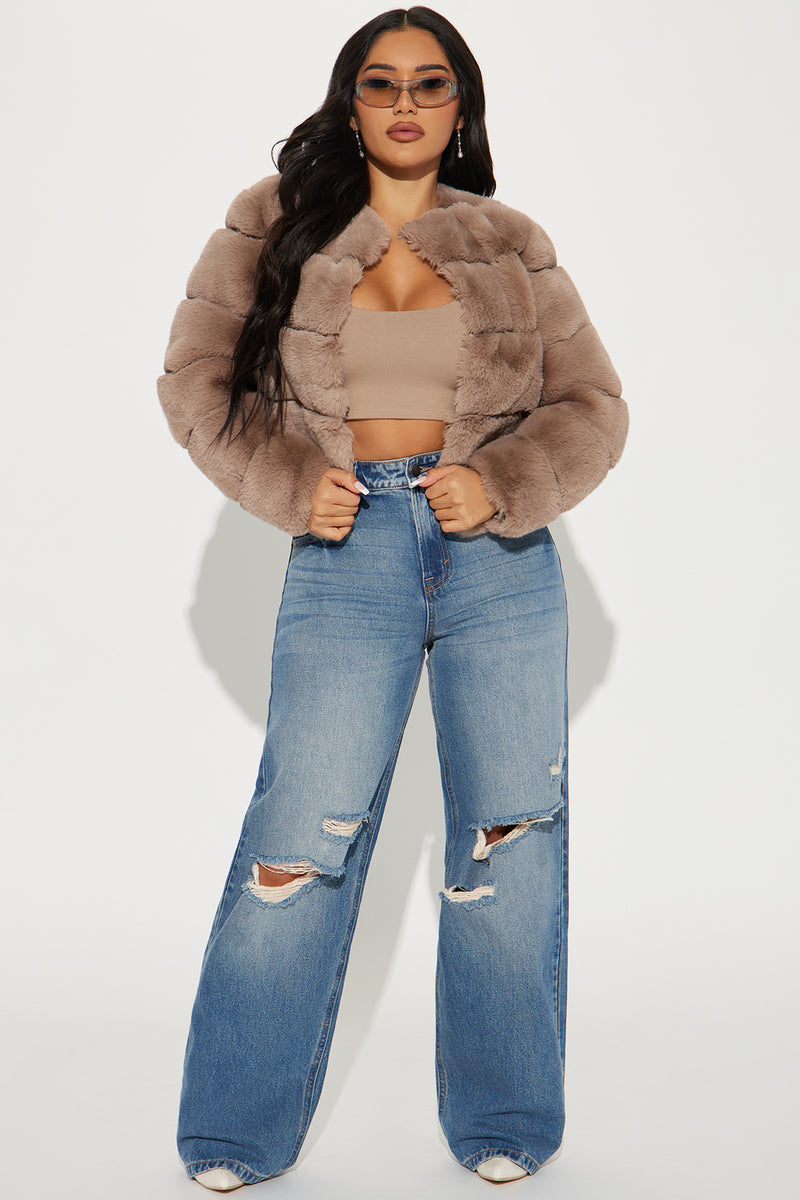 Fashion nova shop franchesca fur jacket