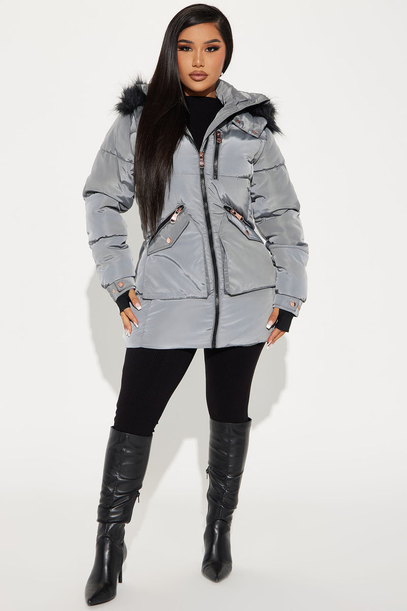 Reflective puffer deals jacket fashion nova