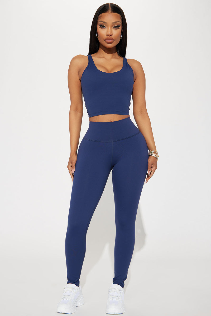 recycled ACTIVE top in navy
