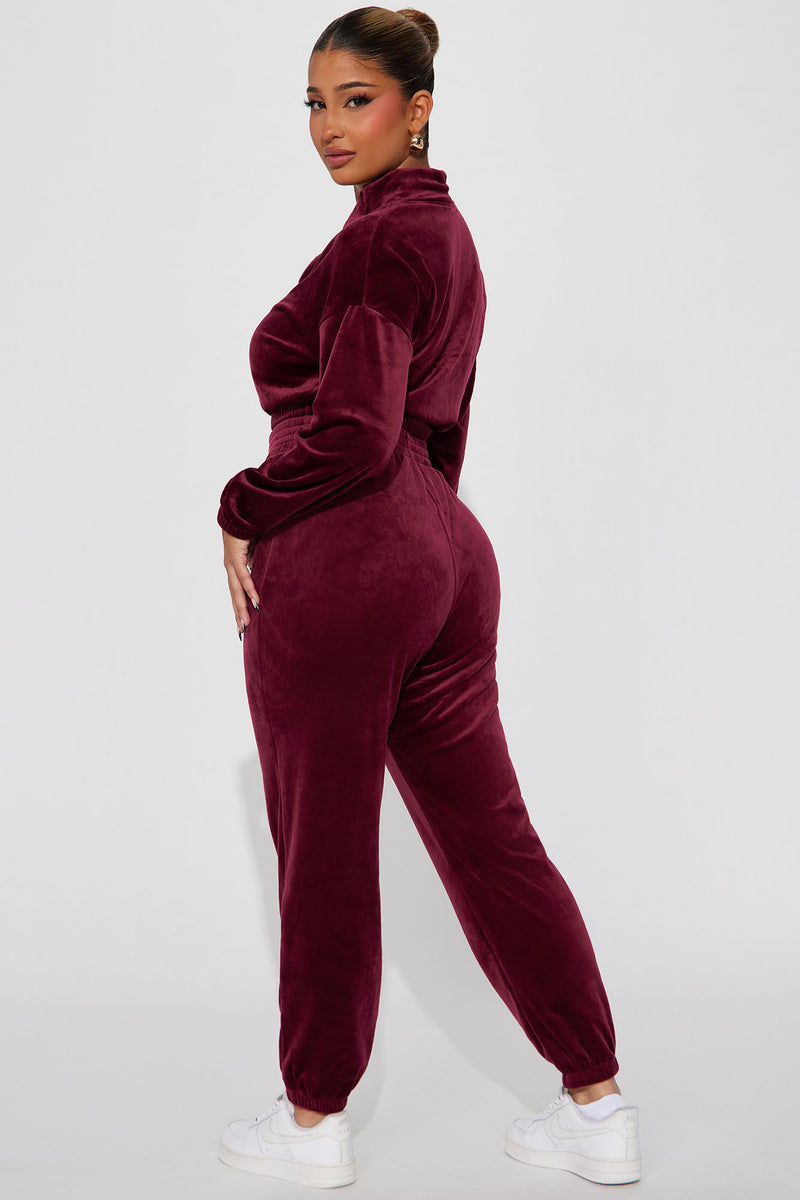 Fashion nova outlet velvet tracksuit