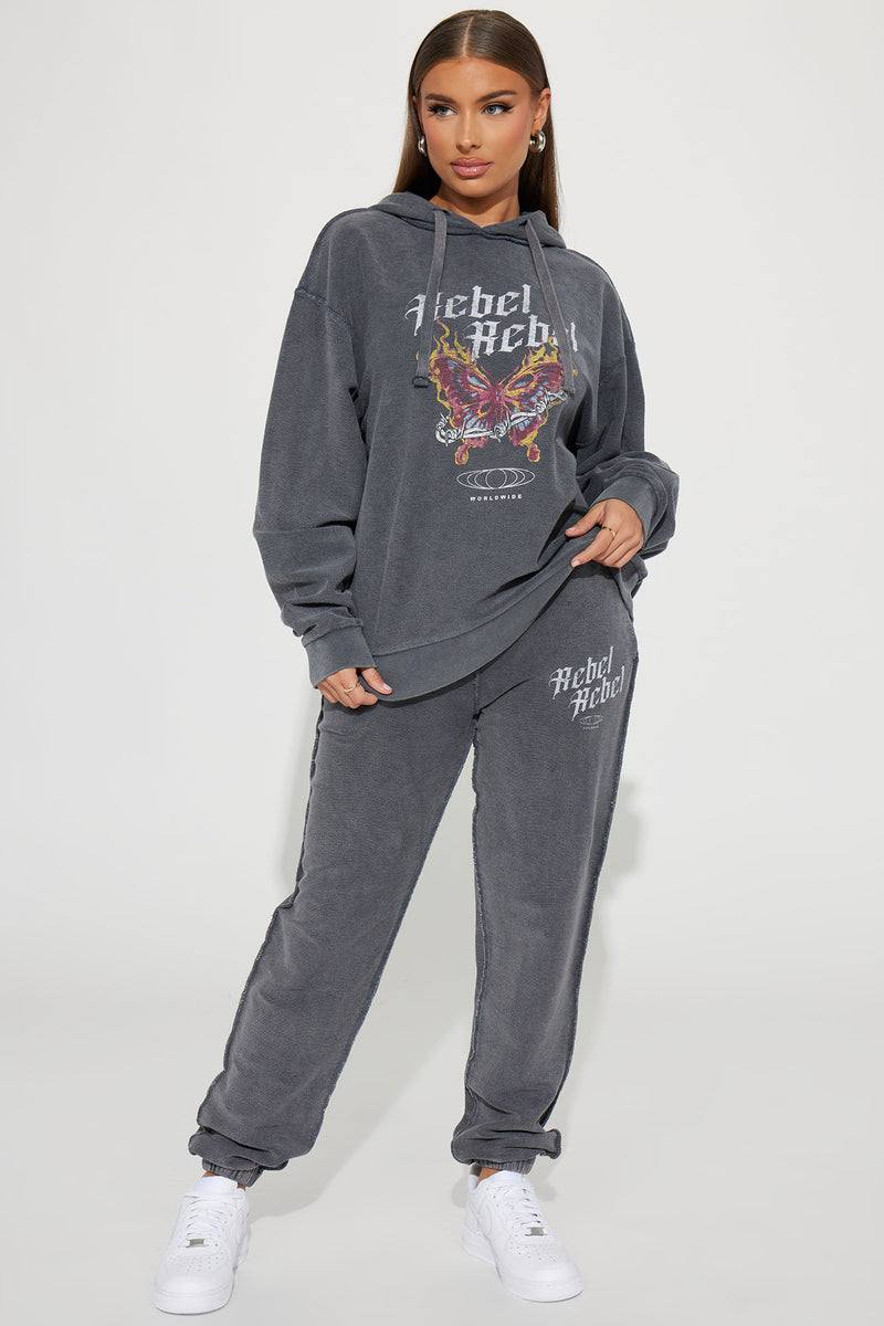 Fashion nova sales jogging suits