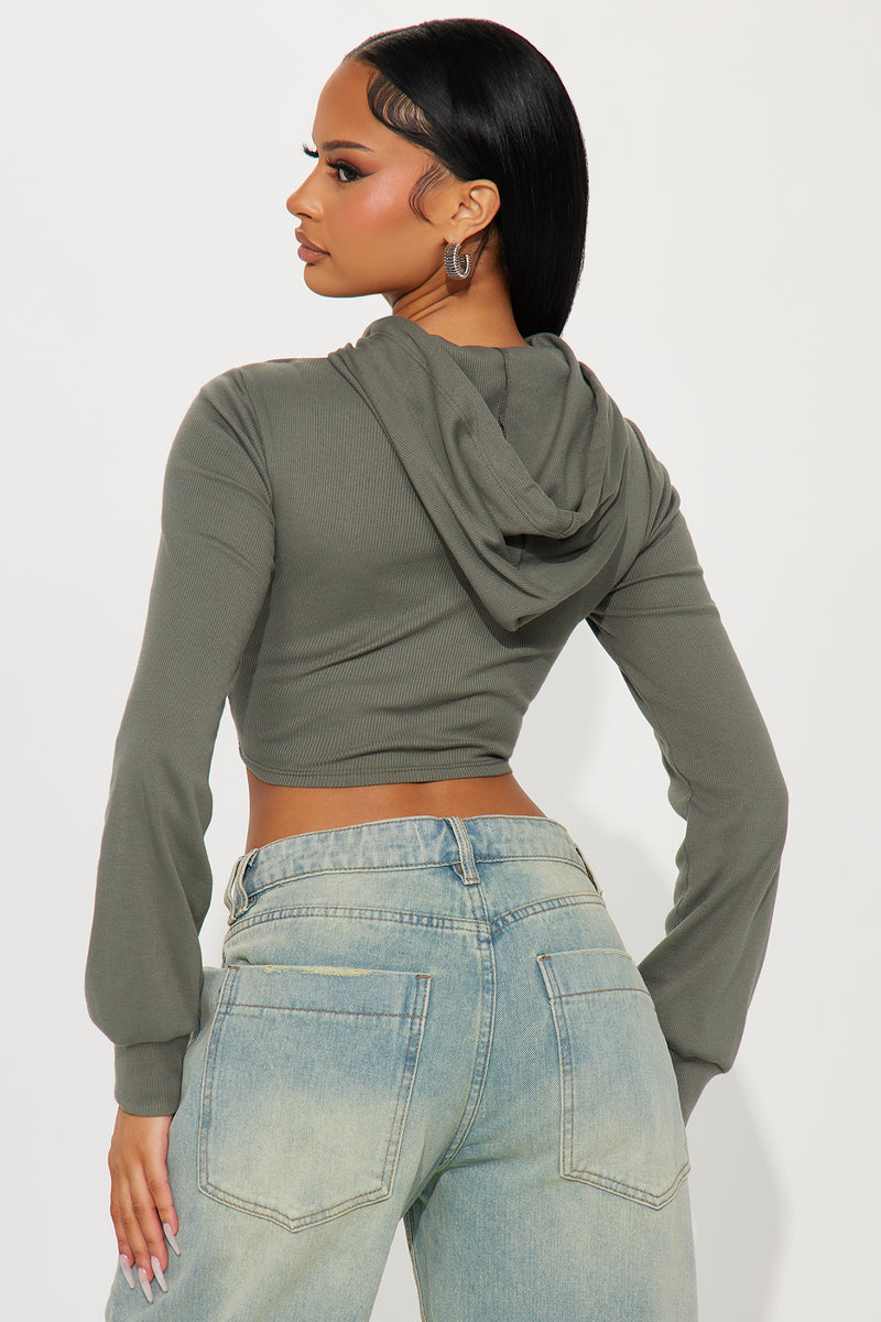 Cut out hoodie best sale fashion nova