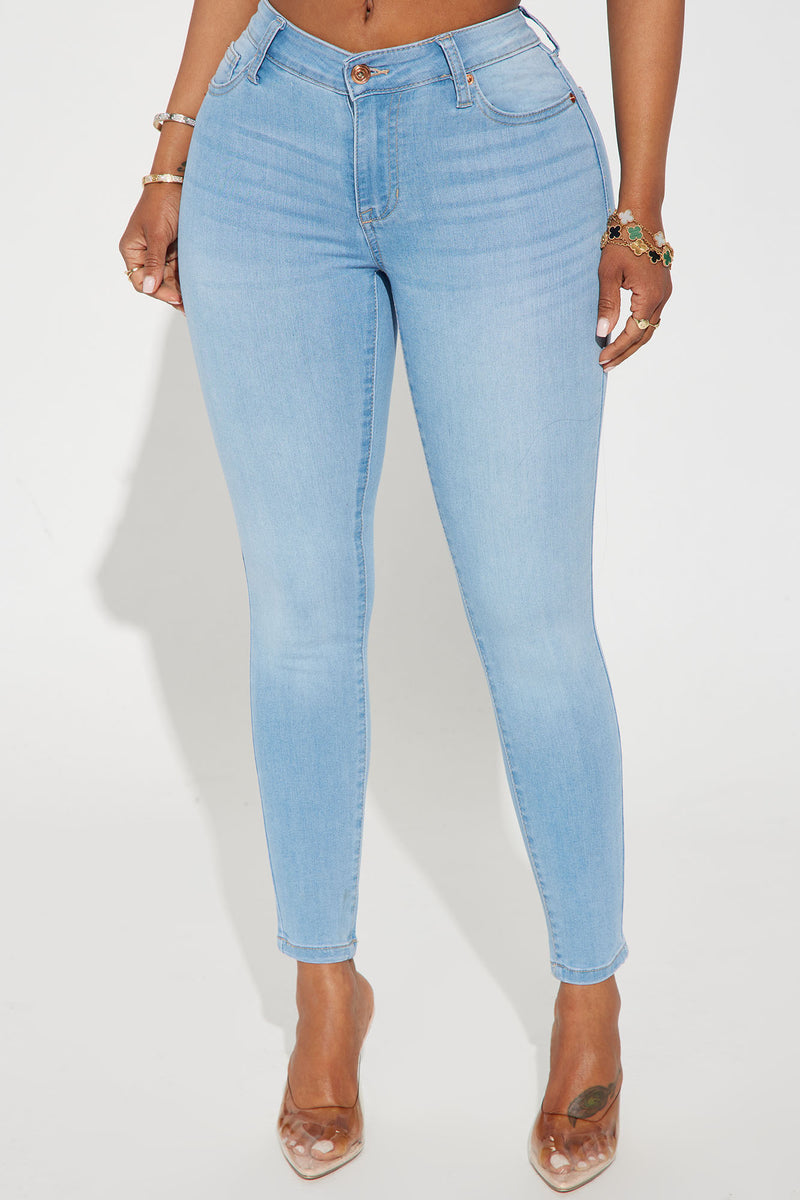 Light wash clearance jeans fashion nova
