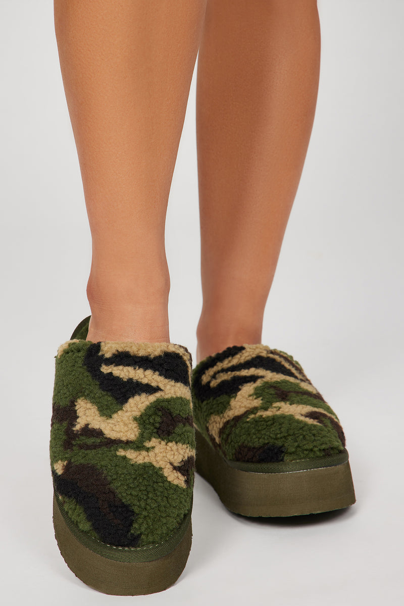 Women's top camouflage slippers