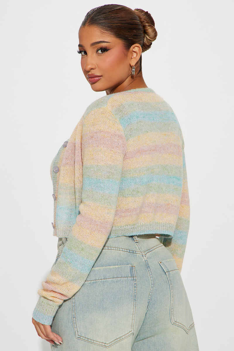 Rainbow sweater clearance fashion nova