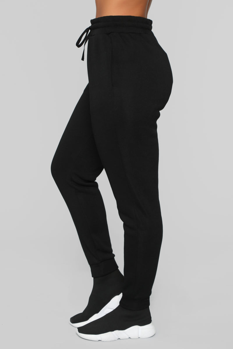 Black joggers shop fashion nova