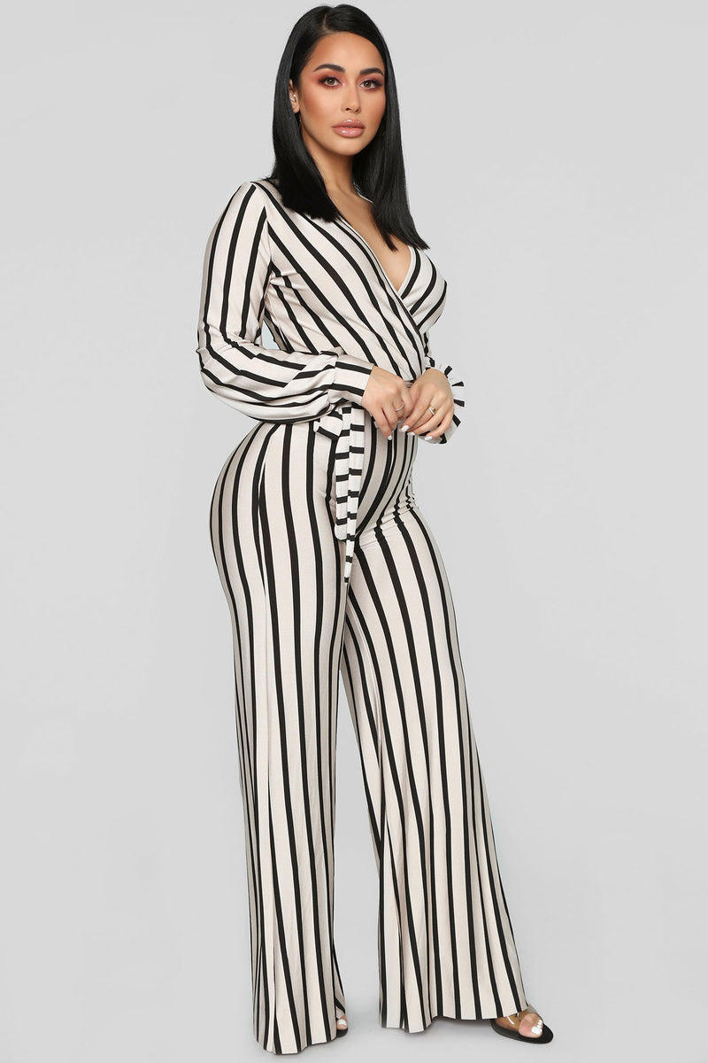 Striped jumpsuit sale fashion nova