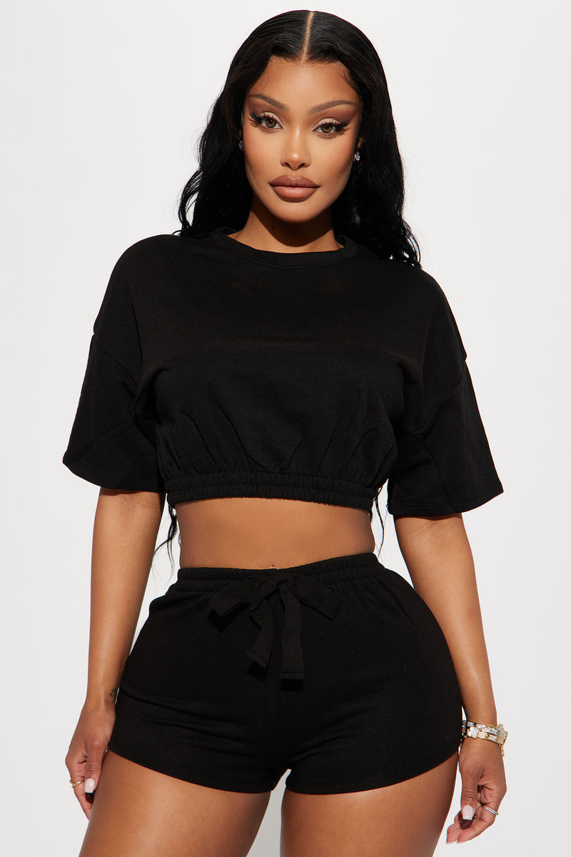Black shorts fashion nova sales