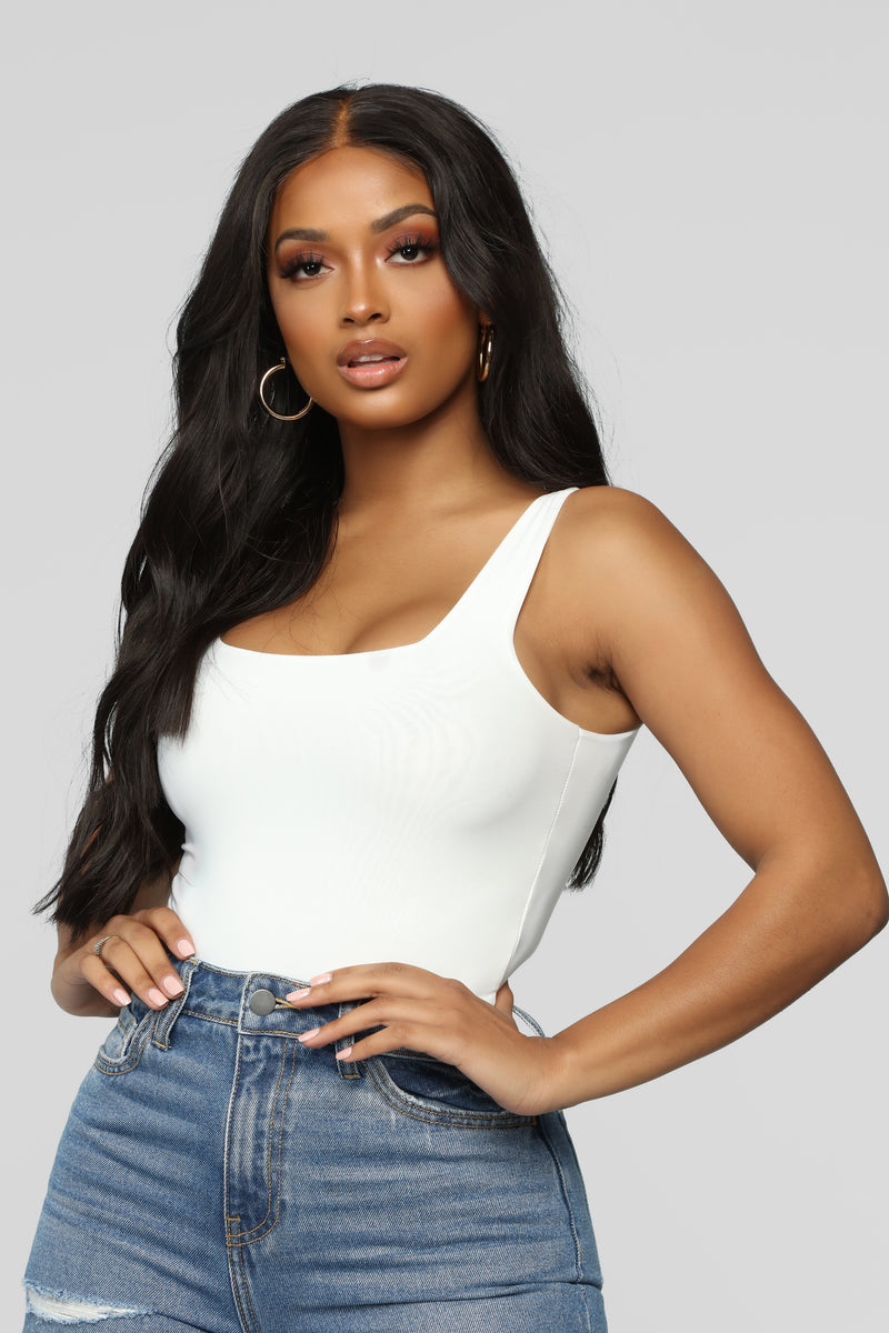 Fashion nova online white bodysuit