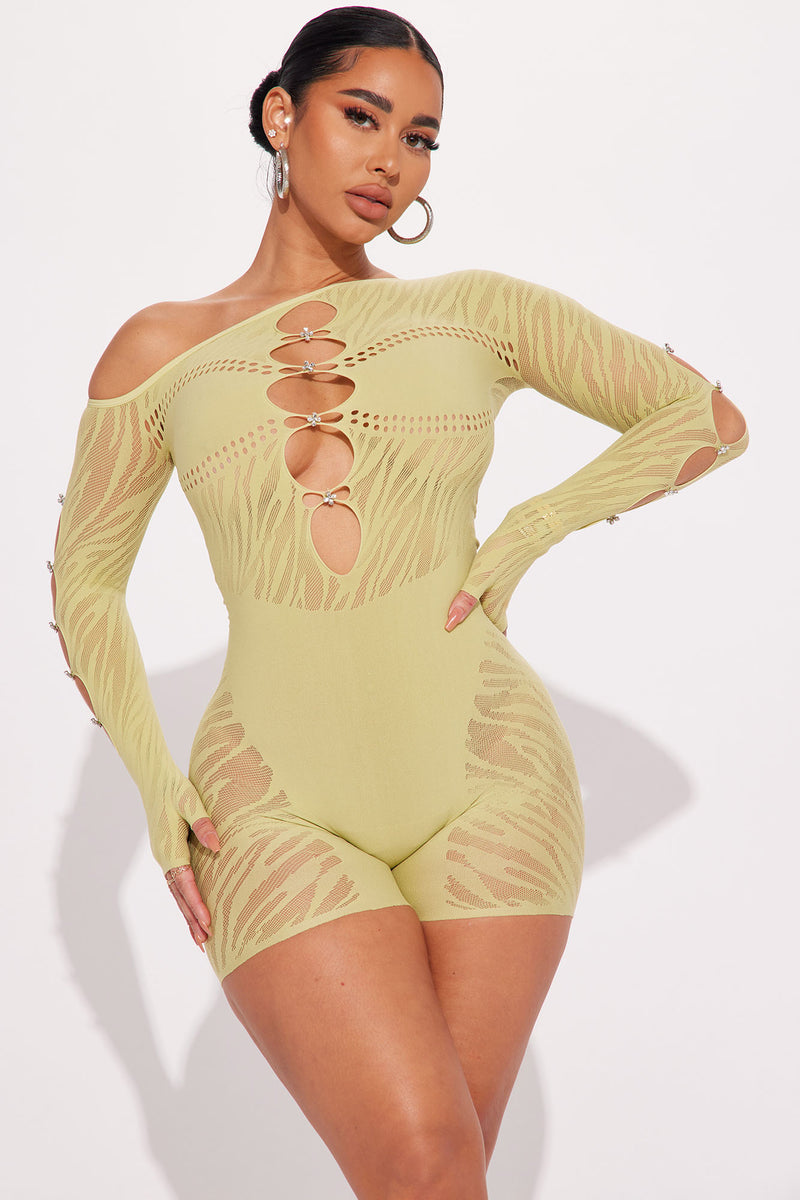 Fashion nova jumpsuits and sales rompers