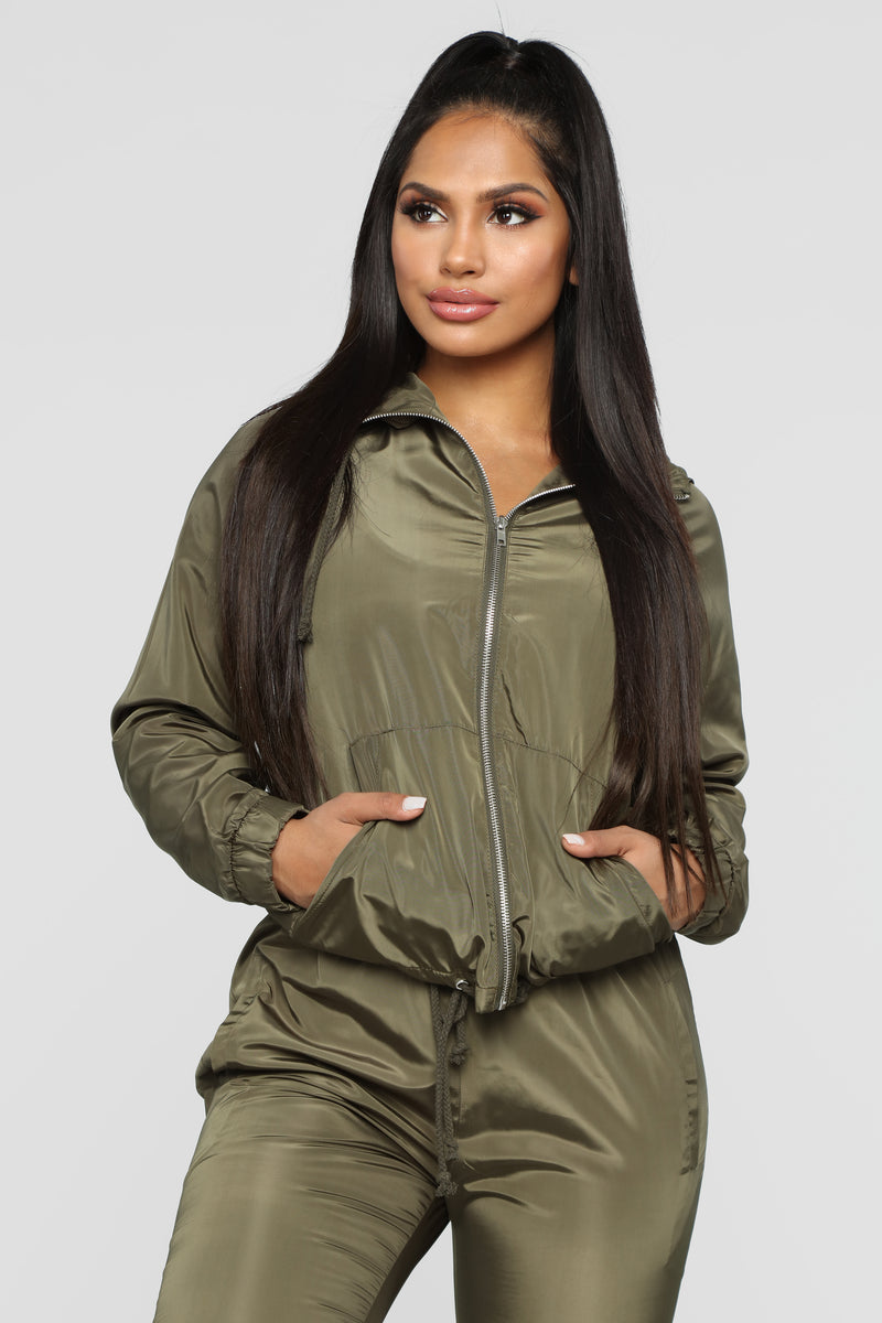Come On Over Windbreaker Jacket Olive