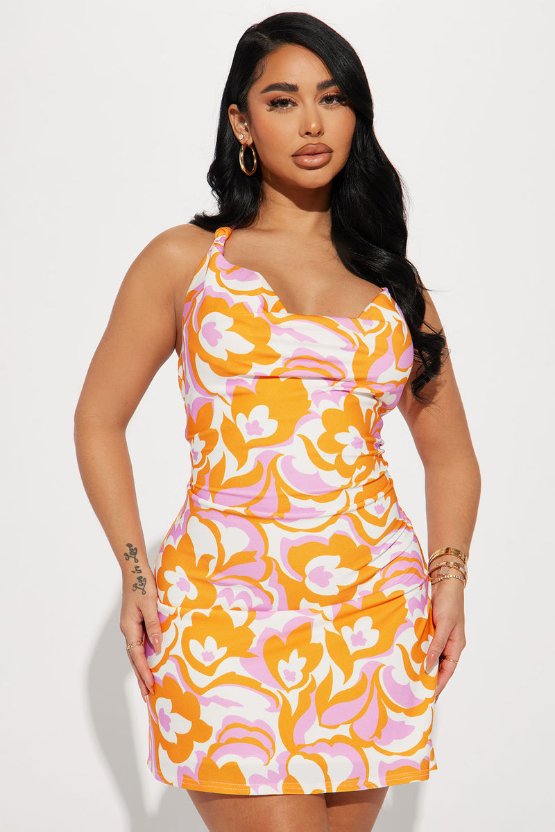 Fashion nova shop 70s costume