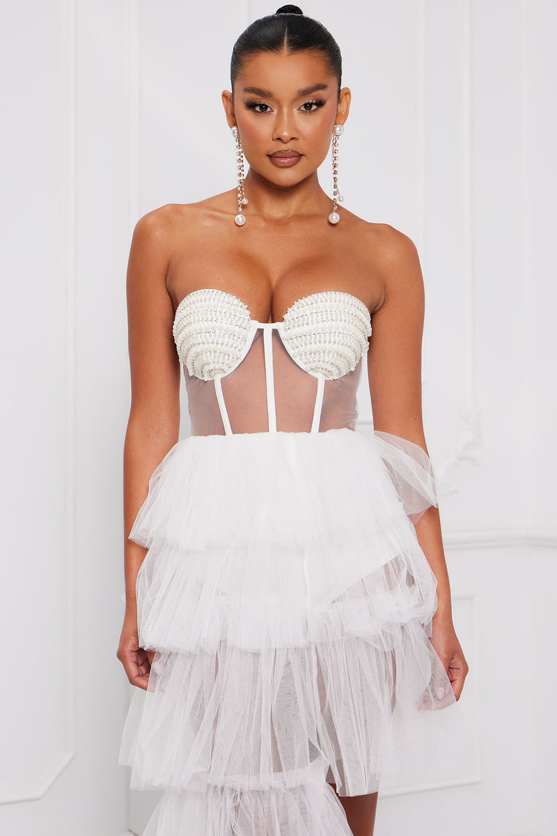 White ruffle clearance dress fashion nova