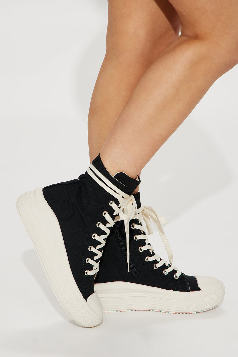 Fashion nova clearance sneakers review