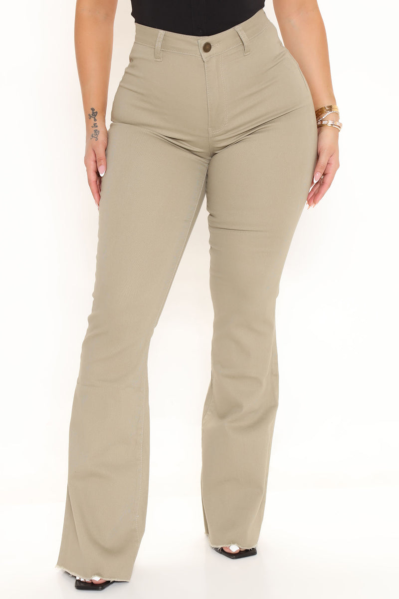 Fashion nova valentina sale jeans