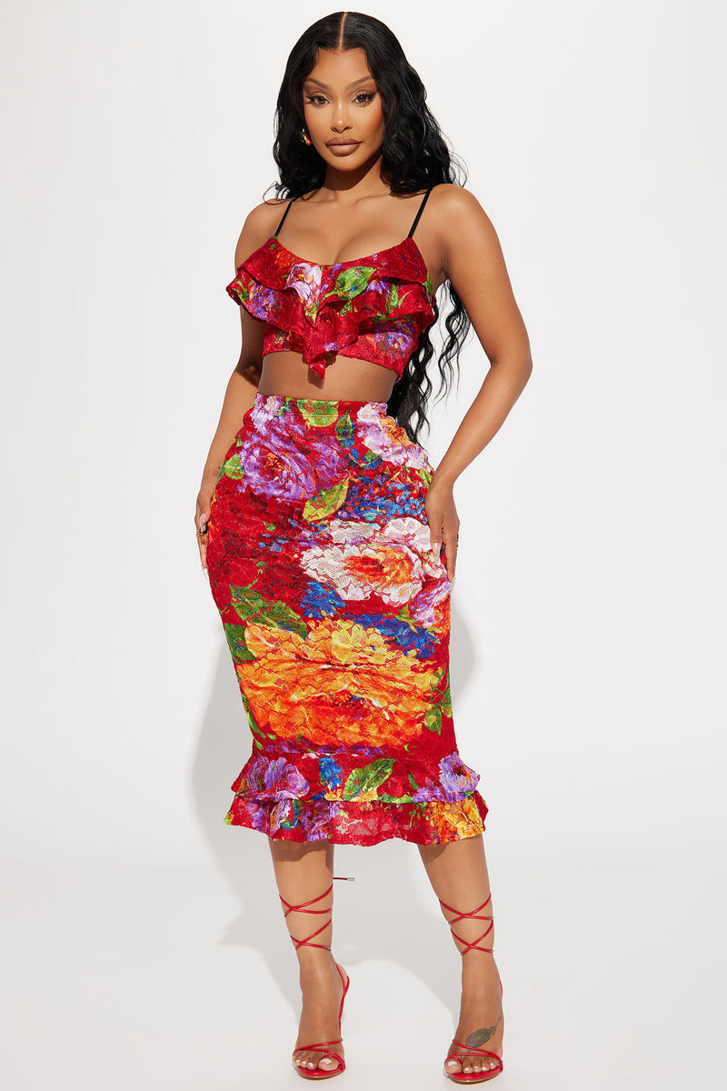 Plaid skirt outfit deals fashion nova