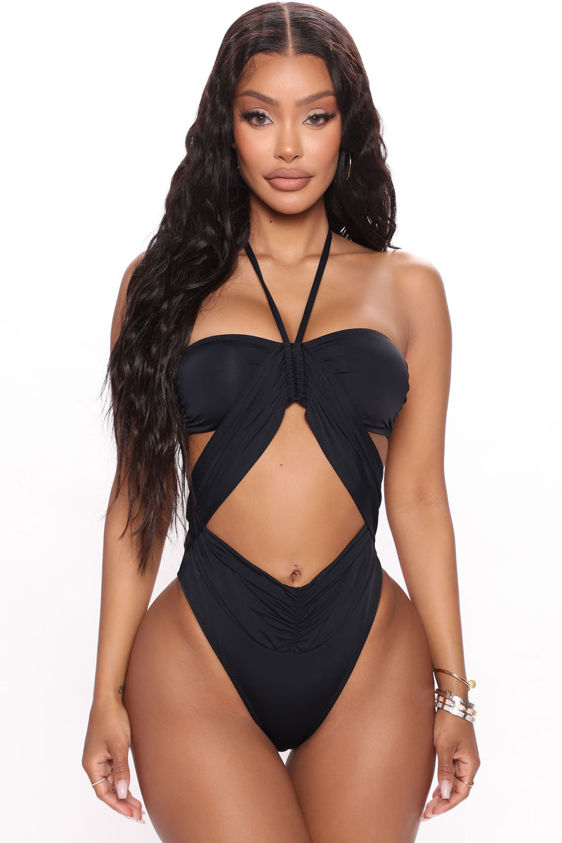 Fashion nova cut hotsell it high swimsuit
