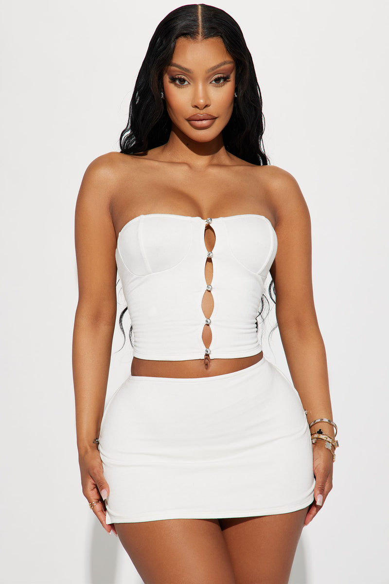 Fashion nova best sale white mini skirt
