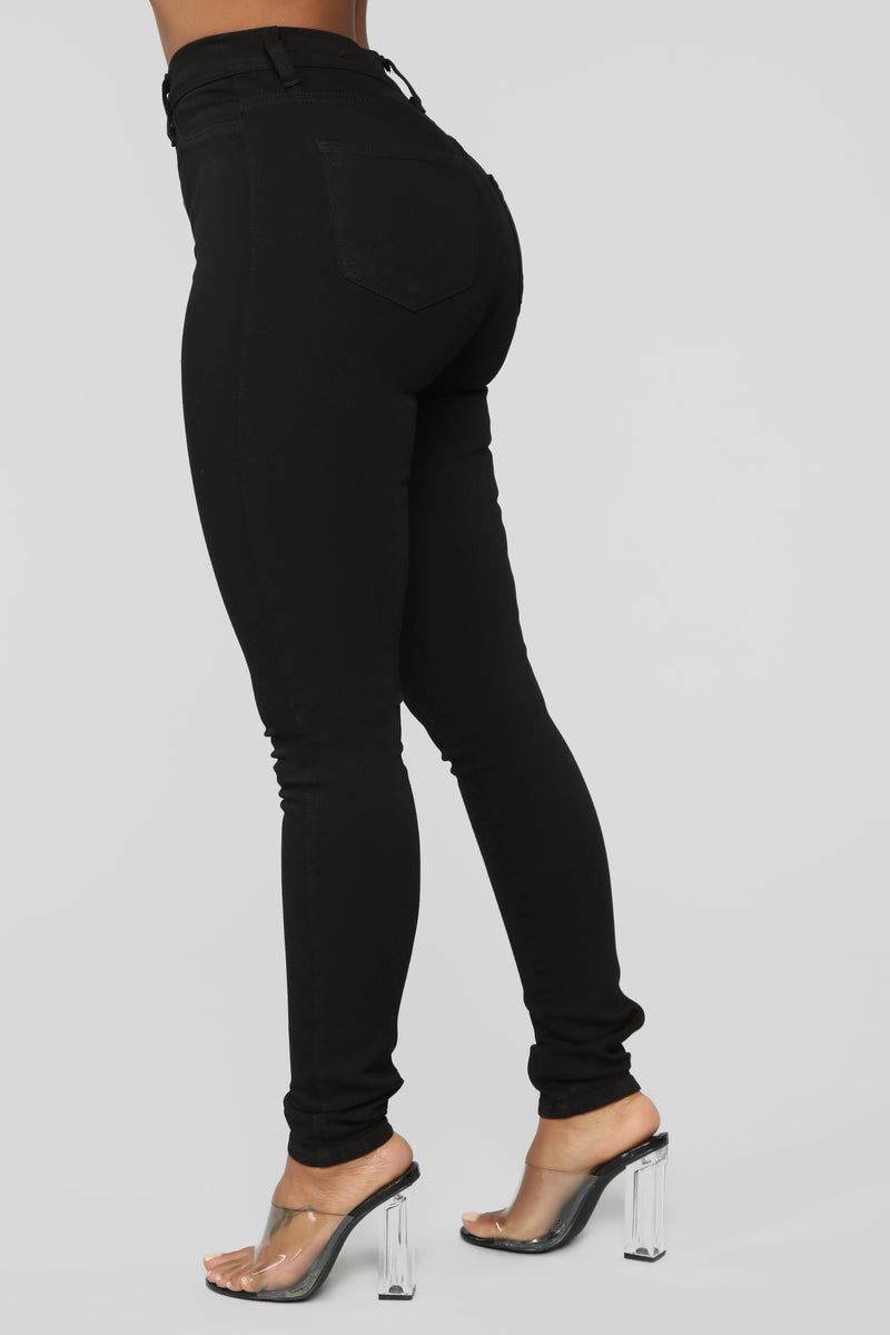 Fashion nova jeans best sale black