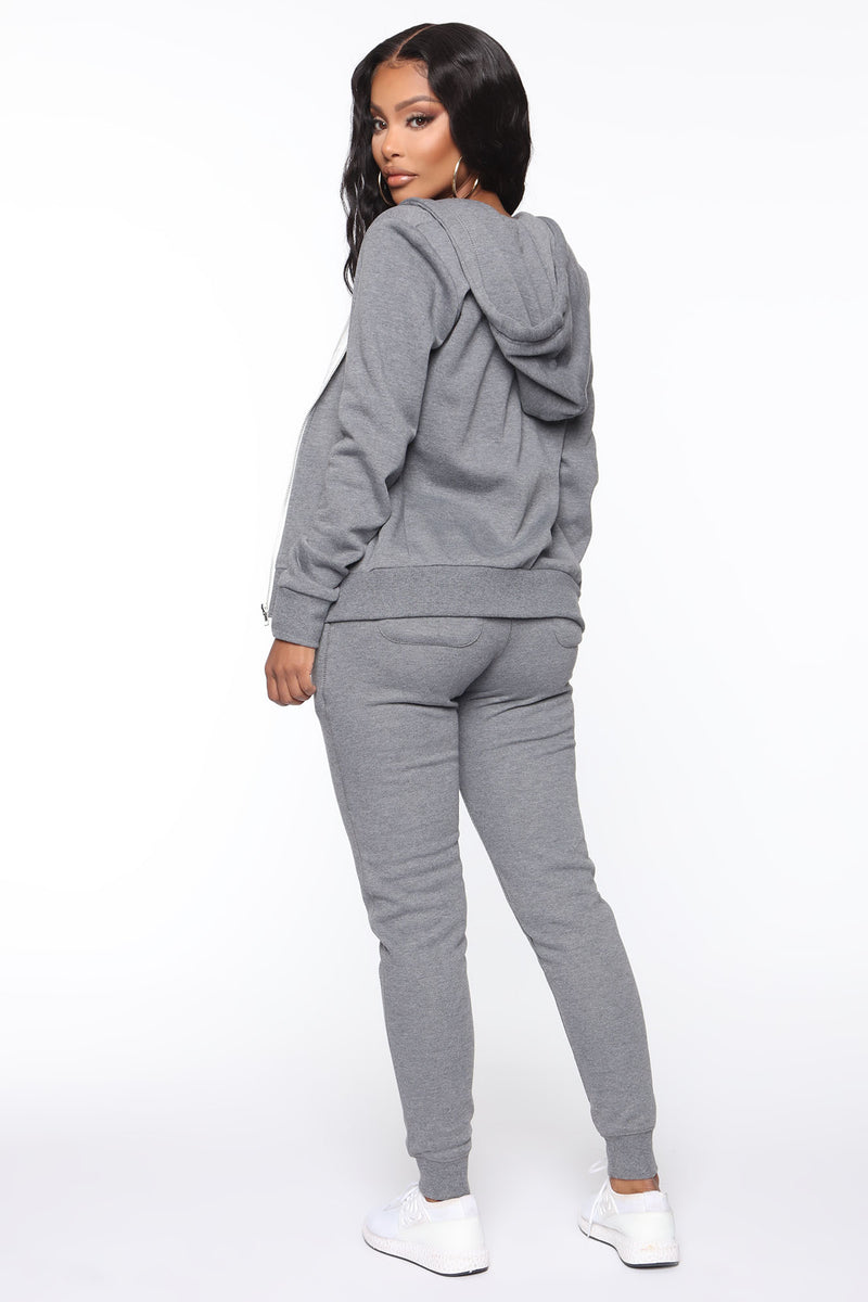 Fashion nova plus 2025 size sweat suits