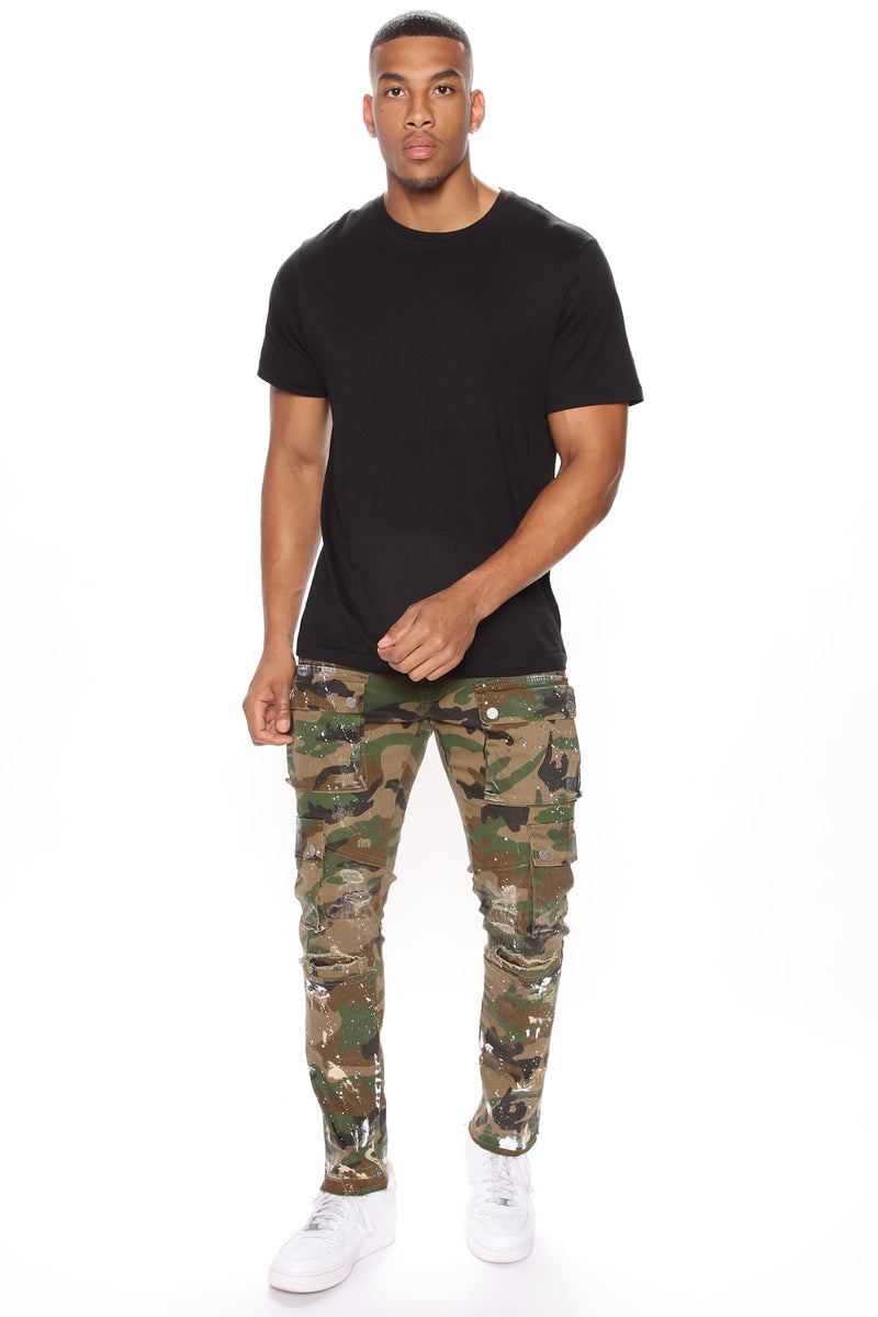 Camo pants discount with black shirt