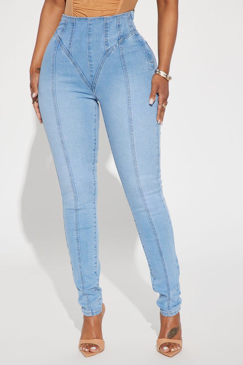 So Snatched Curvy Stretch Skinny Jean Light Wash