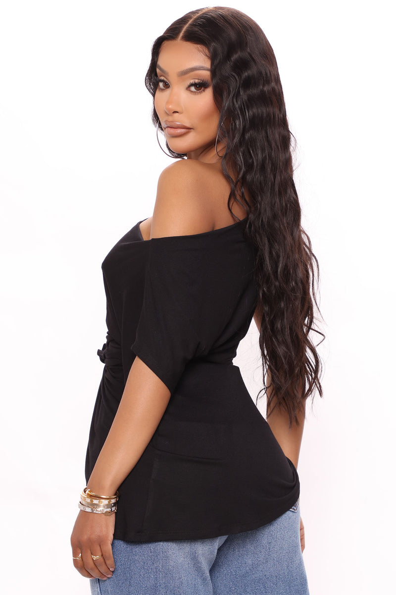 Fashion nova off shop the shoulder top